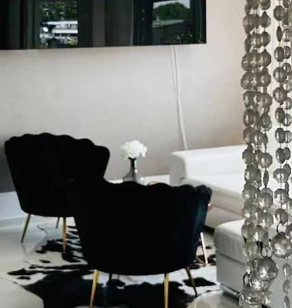 Luxusapartment Mit Balkon Naehe Dortmund Apartmán Bochum