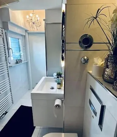 Luxusapartment Mit Balkon Naehe Dortmund *