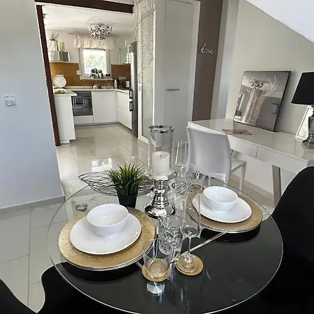 Lejlighed Luxusapartment Mit Balkon Naehe Dortmund Bochum
