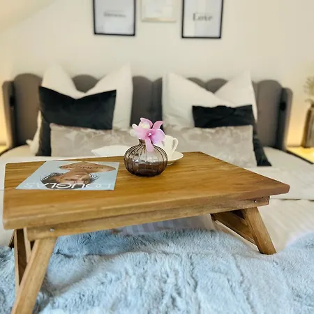 Luxusapartment Mit Balkon Naehe Dortmund Apartment *