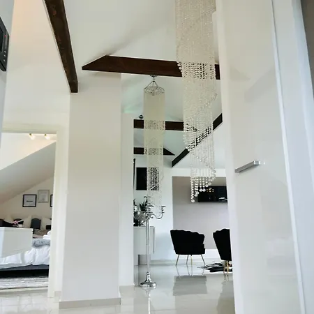 Luxusapartment Mit Balkon Naehe Dortmund *