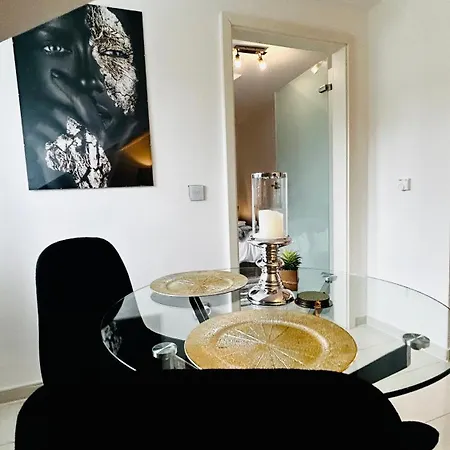 Luxusapartment Mit Balkon Naehe Dortmund *