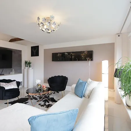 Luxusapartment Mit Balkon Naehe Dortmund *