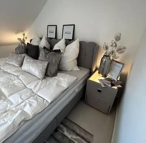 Appartement Luxusapartment Mit Balkon Naehe Dortmund *