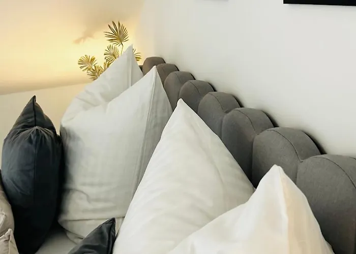 Luxusapartment Mit Balkon Naehe Dortmund *