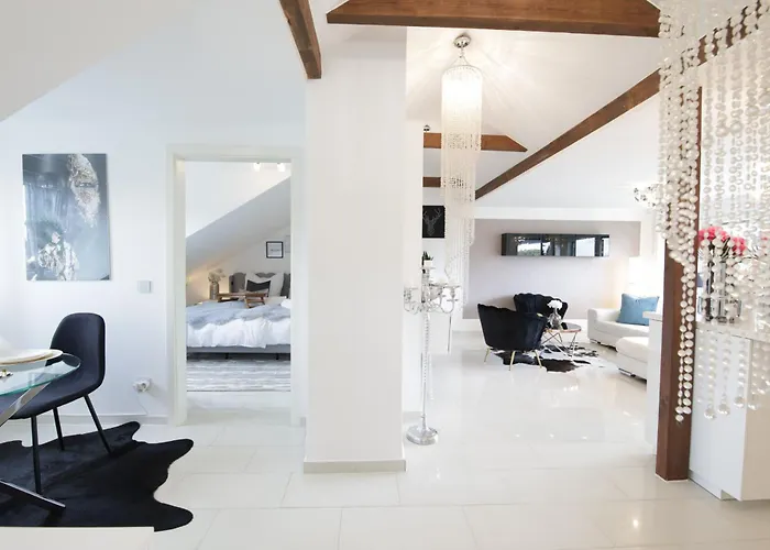 Luxusapartment Mit Balkon Naehe Dortmund 波鸿